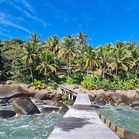 Elephant GuestHouse Beira Mar - Suítes com Café da Manhã Ilhabela Esterno foto
