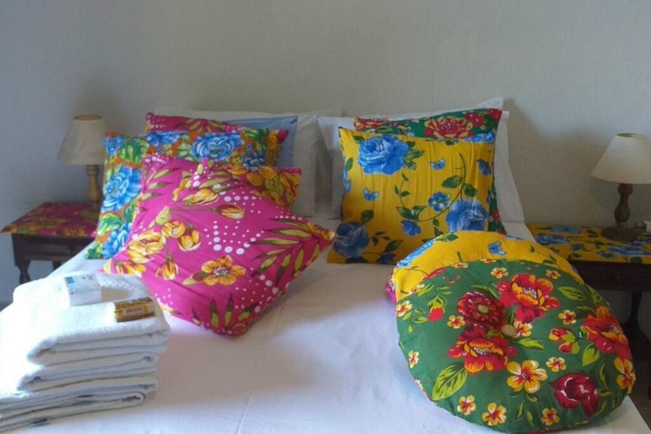 Elephant GuestHouse Beira Mar - Suítes com Café da Manhã Ilhabela Esterno foto